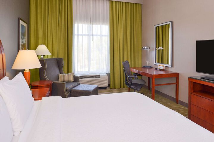 Room 9 of 40