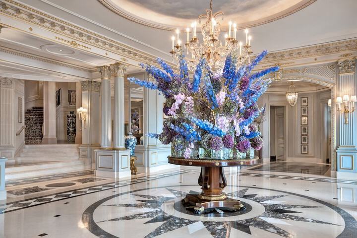 Hotel Lobby