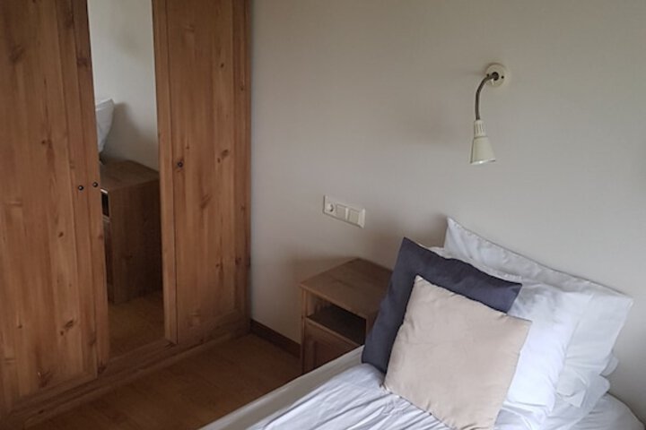 Room 11 of 45