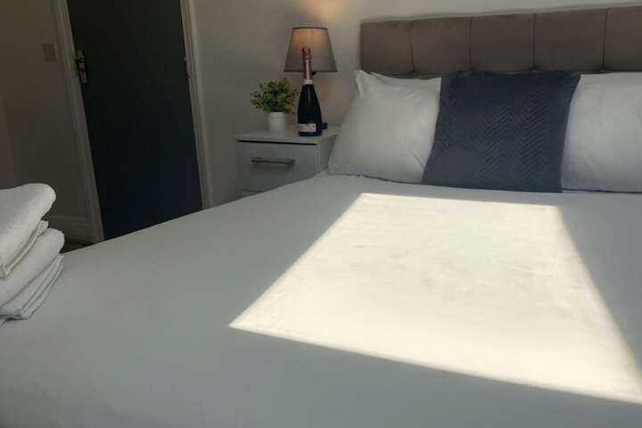 Room 26 of 105