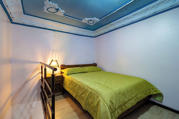 Room 20 of 42