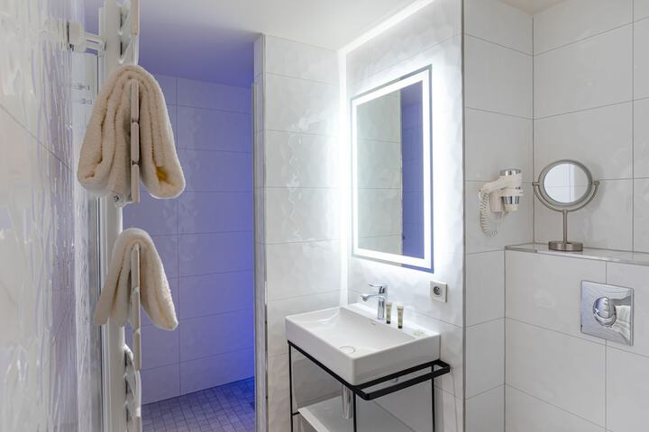 Clean Restrooms