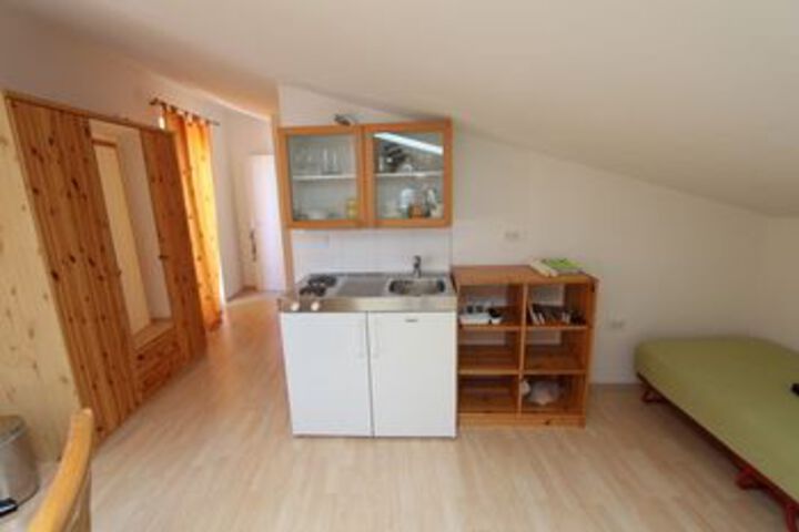 Room 18 of 42