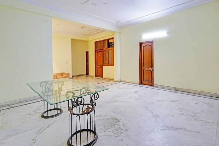 Hotel Interior 4 of 26