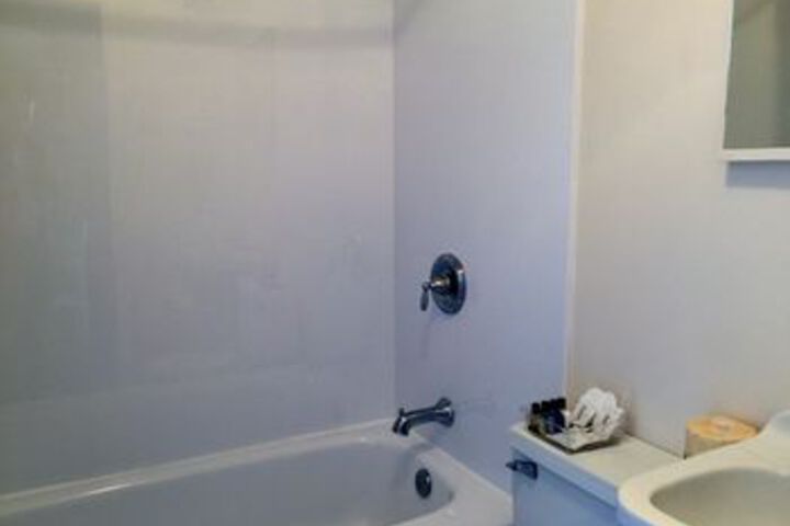 Room 2 of 20