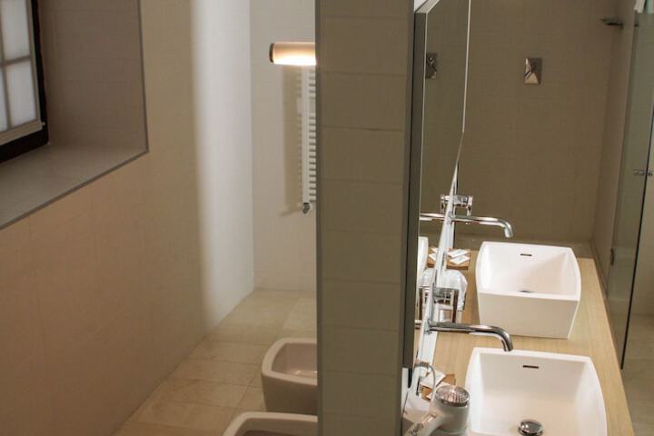 Room 26 of 35