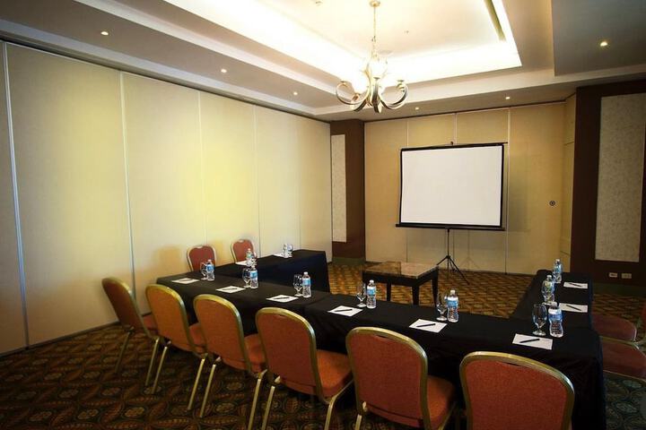 Meeting 32 of 33