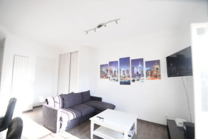 Room 9 of 9
