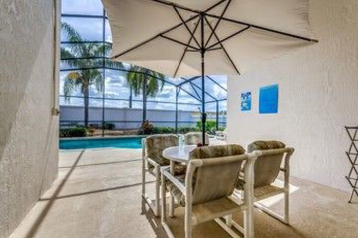 Sundeck 24 of 25