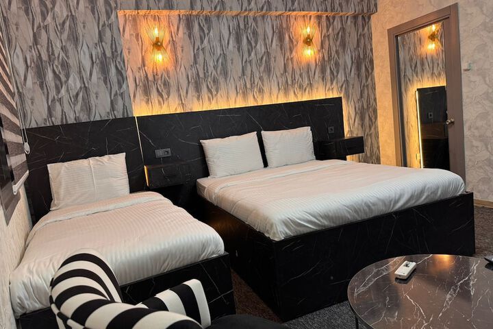 Room 7 of 20