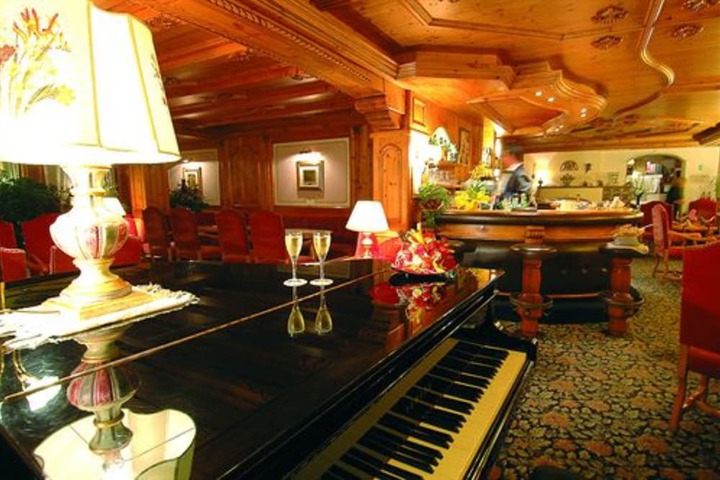 Hotel Interior 3 of 131