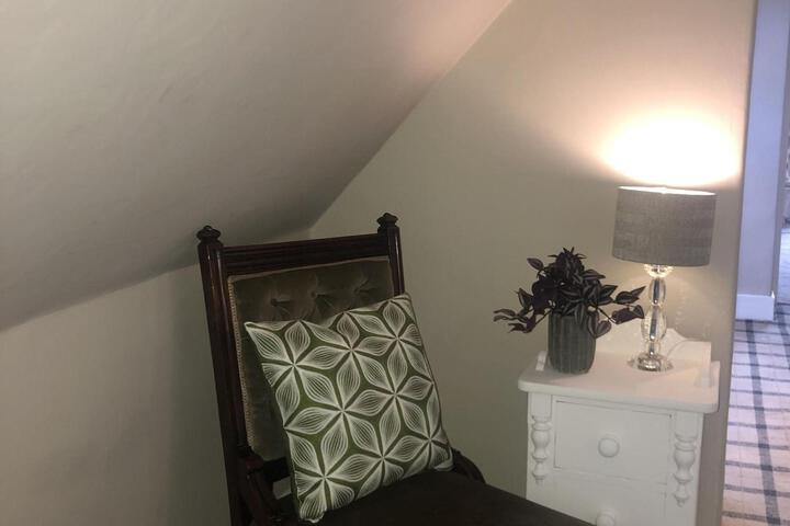 Room 2 of 3