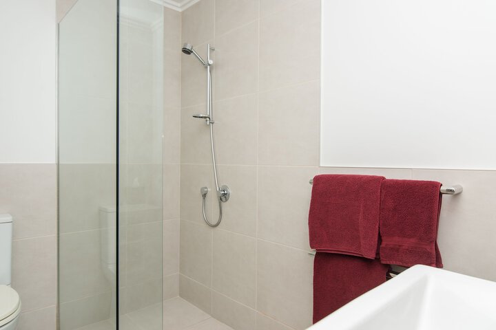 Room 2 of 36