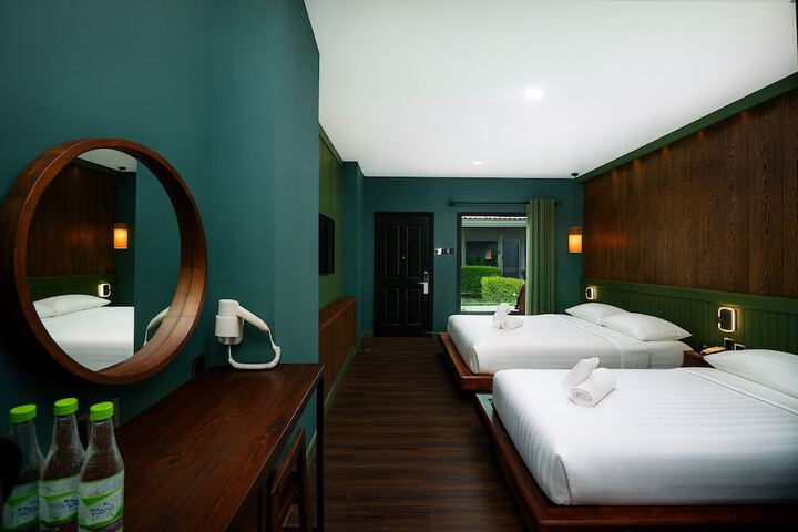 Room 10 of 49