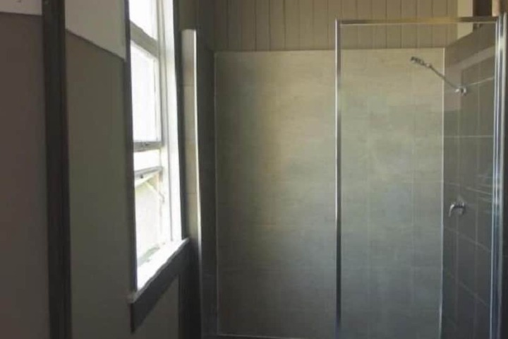 Room 10 of 17