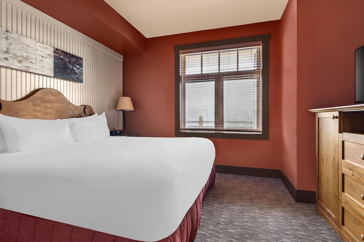 Room 20 of 102