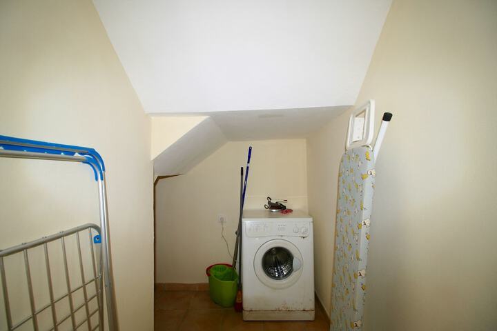 Room 18 of 25