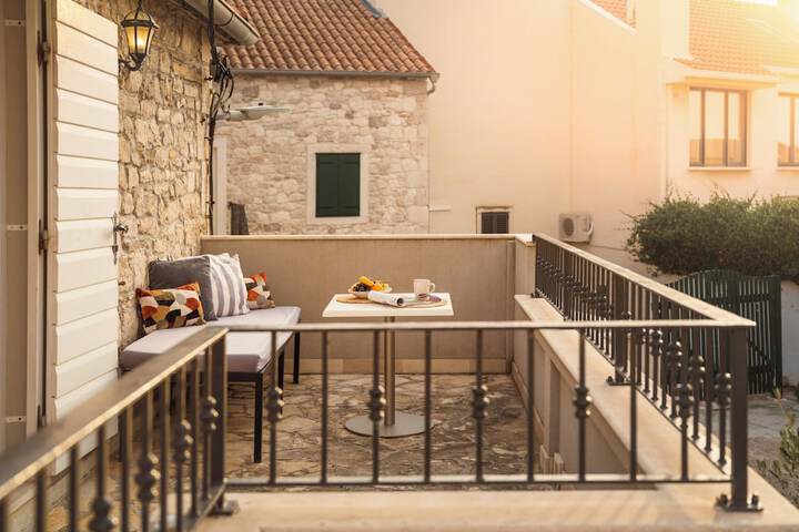 Terrace/Patio 30 of 58