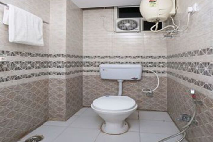 Room 3 of 25