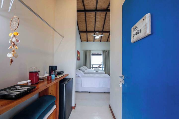 Room 14 of 28