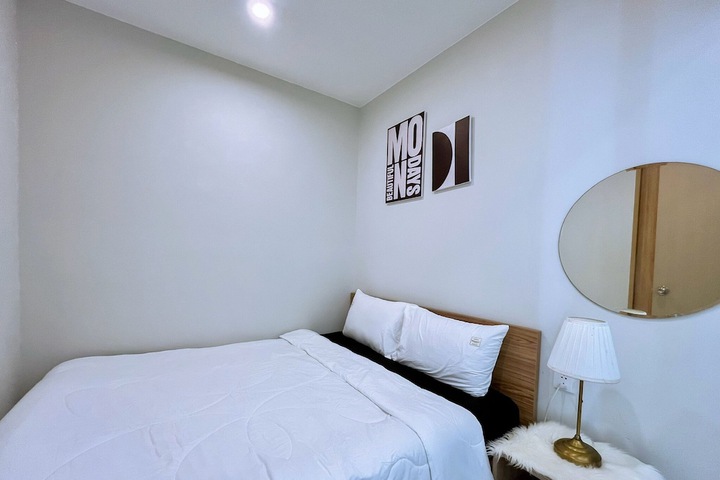 Room 79 of 299