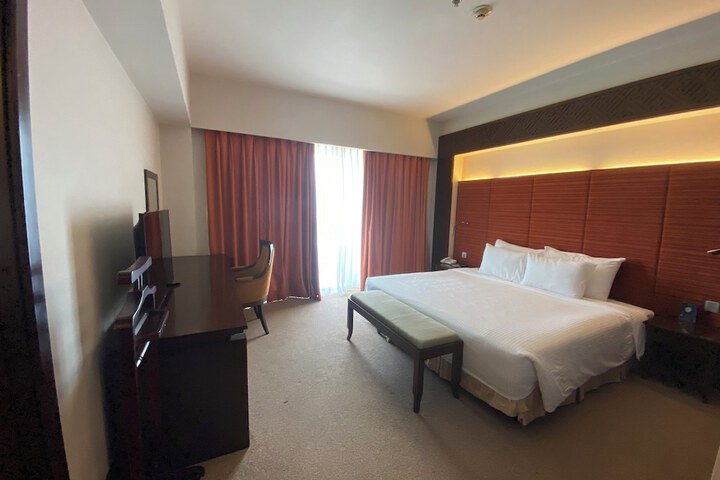 Room 21 of 93