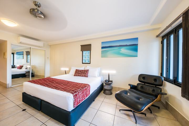 Room 8 of 27