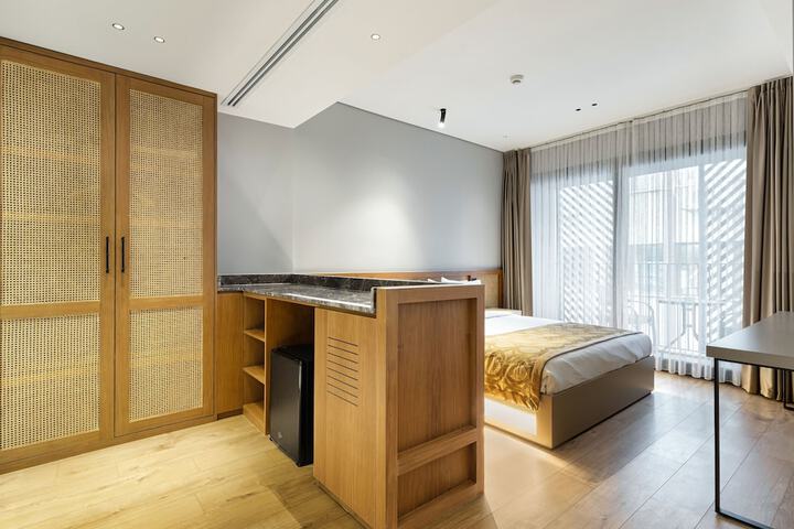 Room 5 of 41