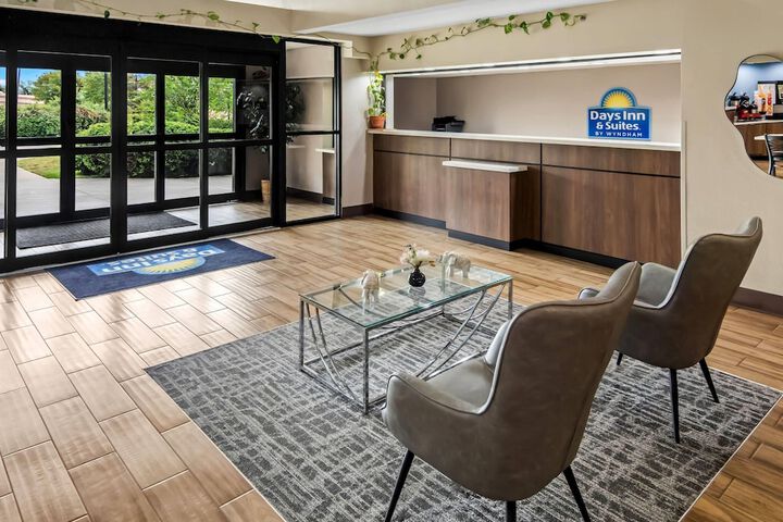 Hotel Interior 4 of 53