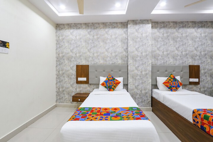 Room 28 of 39