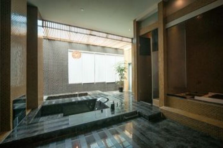 Room 21 of 31