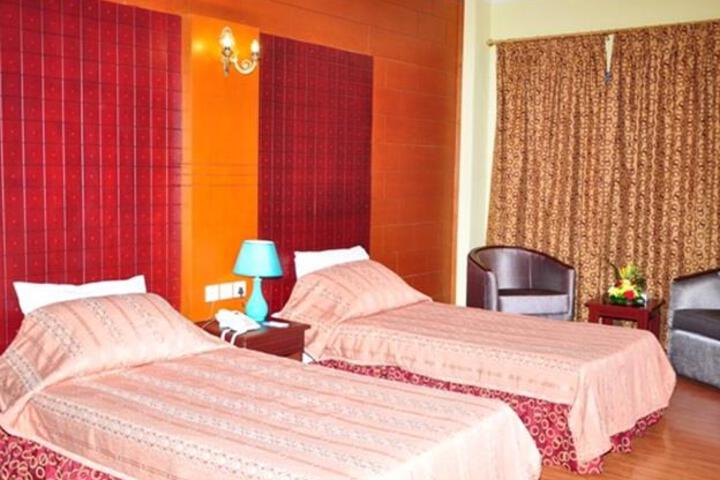 Room 2 of 5
