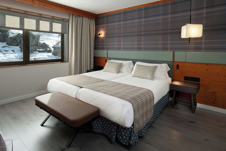 Room 26 of 156