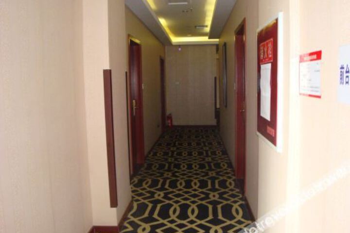 Hotel Interior 7 of 24