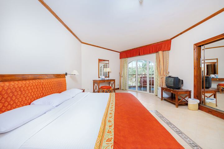 Room 14 of 86