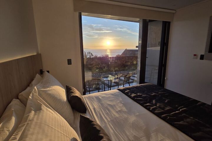 Room 4 of 34
