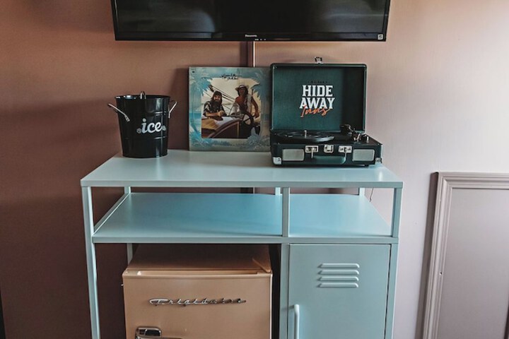 Room 18 of 83