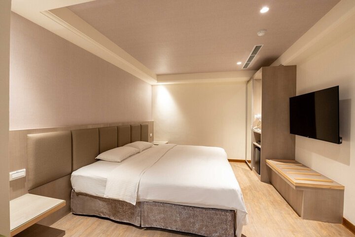 Room 40 of 128