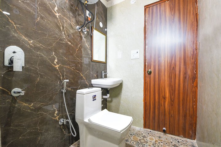 Room 26 of 32