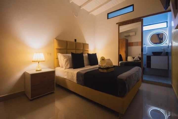 Room 17 of 61