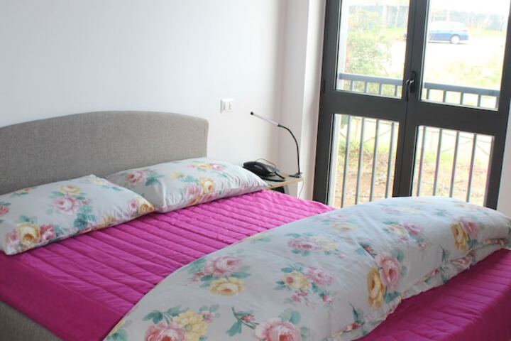 Room 12 of 43