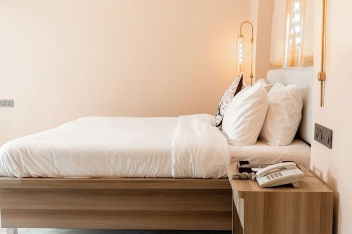 Room 45 of 246