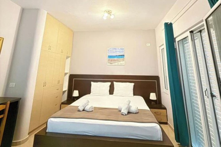 Room 7 of 88