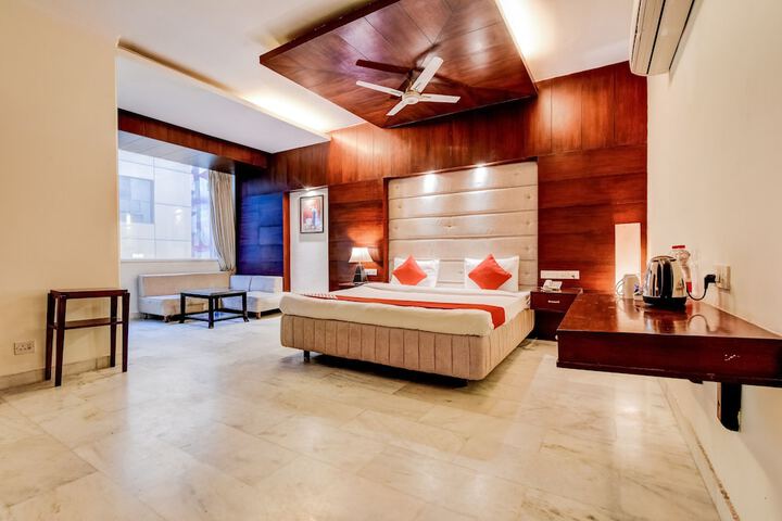 Room 21 of 44