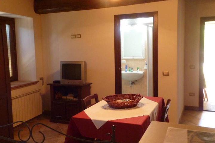 Room 7 of 23