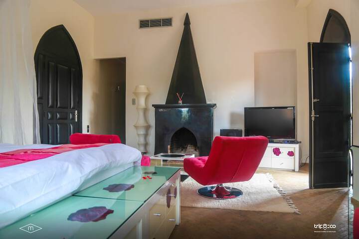 Room 9 of 50