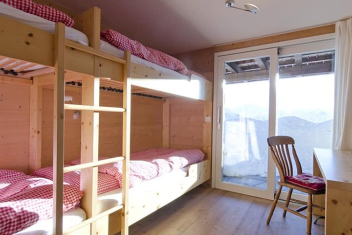Room 6 of 23