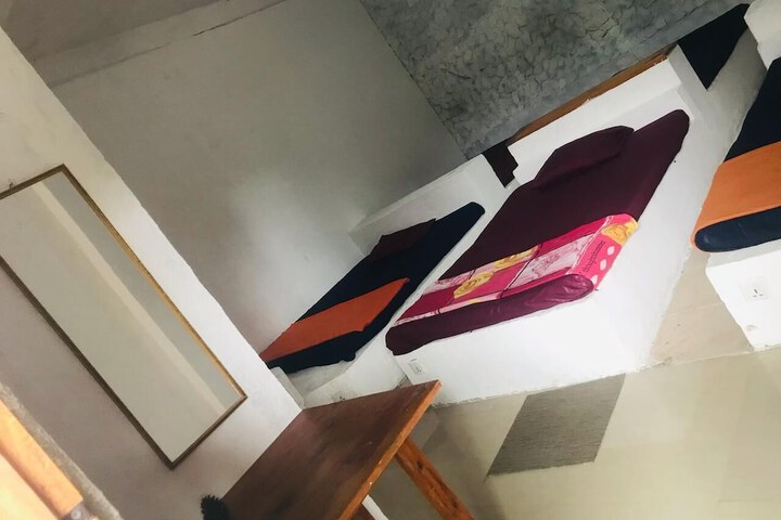 Room 10 of 52