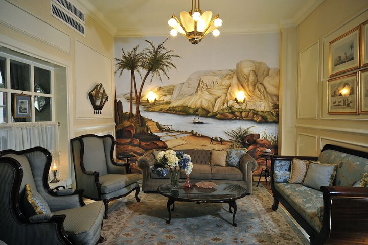 Entrance & Lobby