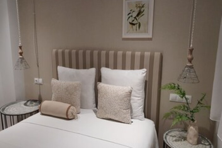 Room 48 of 61